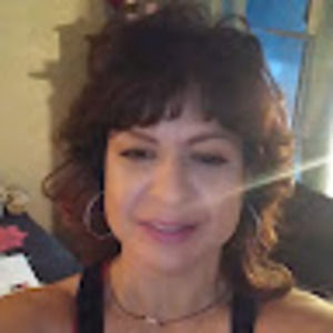 Meet your Posher, Yvette